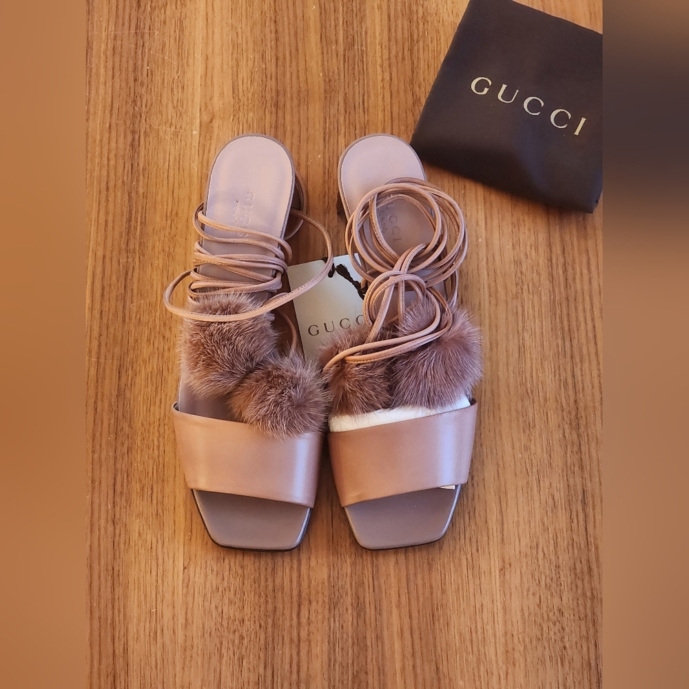 $980 Brand New 100% Auth Gucci Women's Sandals Mauve with Mink Fur EU 38 US 8